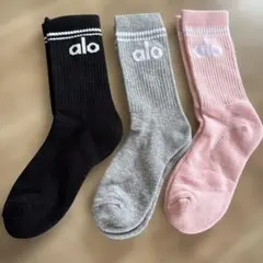 ア*キ様 Alo Yoga ソックス 3足セット23-25cm