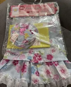 未使用　女の子　浴衣【140】綿　4点セット　兵児帯　巾着　うちわ