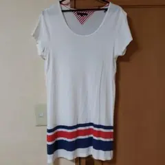 トミー　ヒルフィガー　長Tシャツ