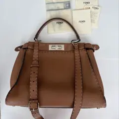 FENDI フェンディピーカブー　セレリア（ミディアム/レギュラー）安心鑑定 FENDI フェンディピーカブー セレリア（ミディアム/レギュラー）安心