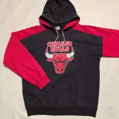 (USED) 90s USA製 シカゴ ブルズ スエットパーカー プルオンのサムネイル