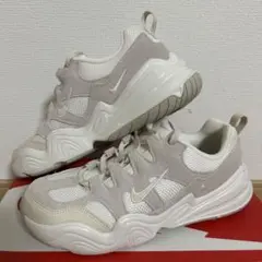 NIKE W TECH HERA 24.5cm