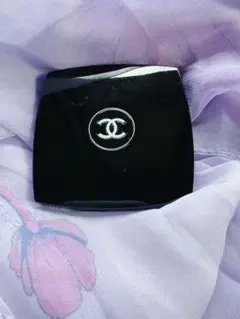 CHANEL コンパクトミラー