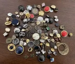 多様なデザインの金ボタン　レトロ　 ビンテージ　まとめ売り