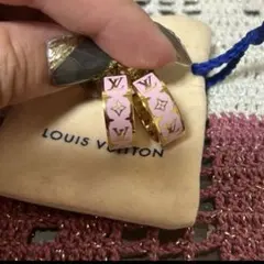 ルイヴィトン　ナノグラム　ピアス　ピンク　MO1831のサムネイル