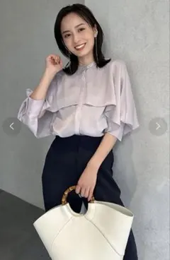 美品】anuans アニュアンス ワッシャープリーツ Vカット ブラウス