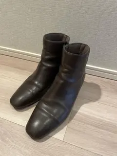 Le Talon ダークブラウン レザー ジッパー付きブーツ