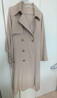ベージュ トレンチコート ダブルブレスト