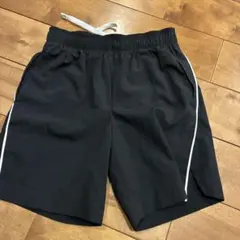 Nike DRI-FIT 黒 ハーフパンツ M