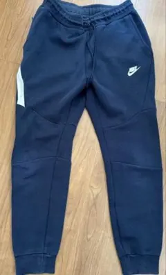 ネイビーホワイトナイキテックフリースパンツ