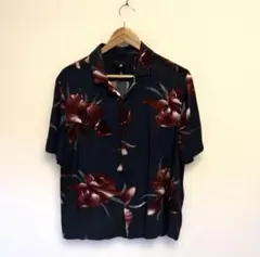 【H&M】花柄アロハシャツ　半袖　オープンカラー　ダーク　フラワー　ビスコースのサムネイル