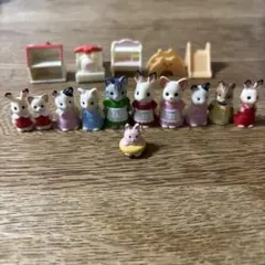 ロ*オ様 シルバニアファミリー ガチャガチャ　人形と家具セット
