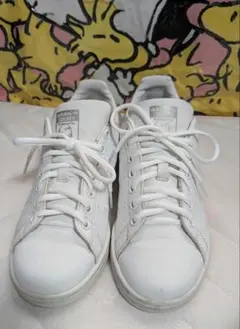 白 スニーカー