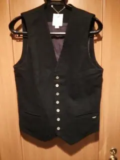 ★ディーゼルブラックゴールド ストライプ柄ベスト ジレ サイズ46★　　ネイビー/DIESEL BlackGold/メンズ/春/秋/21291-SO0119 ☆ディーゼルブラックゴールド ストライプ柄ベスト ジレ サイズ46