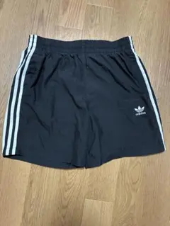 【美品】アディダスオリジナルス ナイロンショーツ 黒 XL 3ストライプスのサムネイル