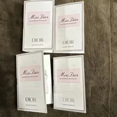 4個入Miss Dior Blooming Bouquet 香水サンプル