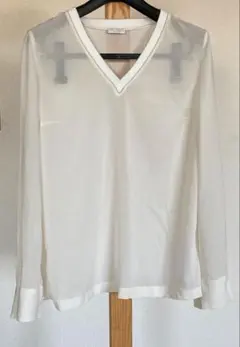 ブルネロクチネリ　モニーレ　シルク　トップスのサムネイル