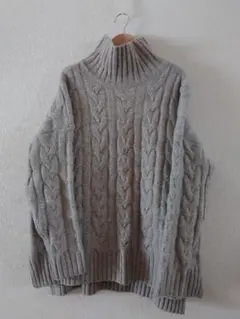 アビトーキョー　ABITOKYO　ハイネックニット　セーター　厚手のサムネイル