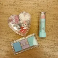 サンリオ　アイシャドウ　リップ　セット
