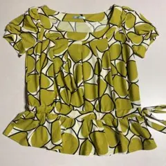 フリル付きペプラムトップス 半袖