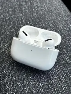 （第一世代）AirPods Pro 本体 充電ケース付き