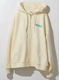 新品　M!LKじゃん　パーカー　Tシャツのサムネイル