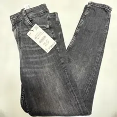 売り切り未使用タグ付きZARA スキニーデニム ブラック サイズ36 US$39