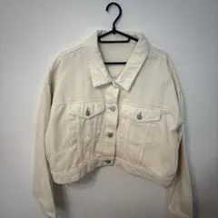 クリーム色 アイボリー 白　クロップドデニムジャケット