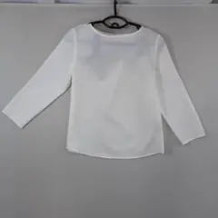 【新品タグ付き】フロリア バックボタン ブラウス ホワイト Mサイズのサムネイル