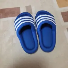 アディダス　アディレッタ24