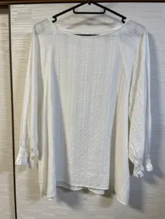 ☆美品 UNIQLO ユニクロ ナチュラルカットソー☆