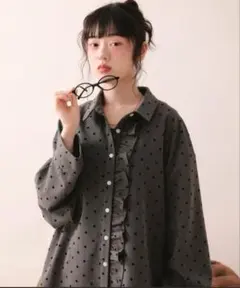 グリッターパフスリーブトップスloinnuit - メルカリ