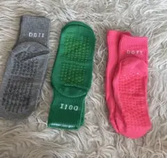 3足セット 滑り止め付き ピラティス ソックス