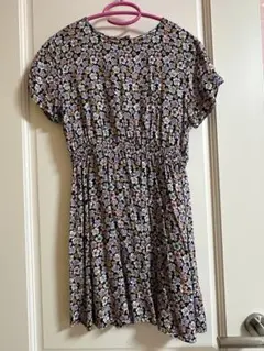 H&M 花柄 半袖ワンピース　135cm