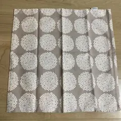 値下げ【新品未使用】FABRIC'S クッションカバー あじさい柄 ベージュのサムネイル