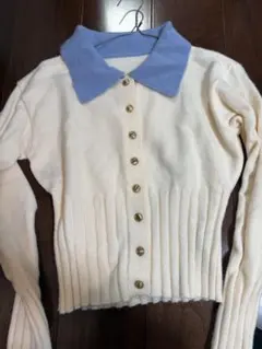 アイボリーとブルーの長袖ニット　ZARA風