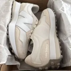 【新品】New Balance U327 24.5cm