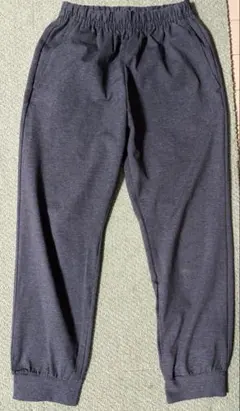 ダークグレー 薄手　ジョガーパンツ 140