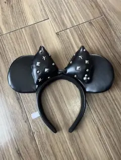 Item thumbnail for item 6b81b5e4-dd62-43b4-ae5c-8f9801e15a0b