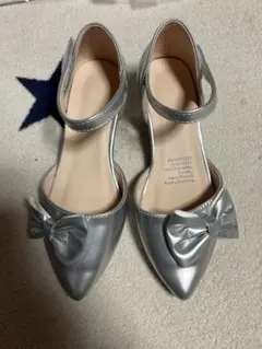 キッズ女の子　18センチ　SHEIN シルバーリボン