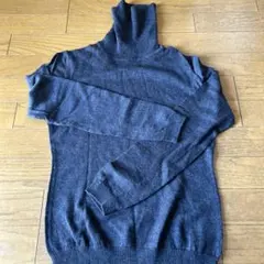 ユニクロメリノウールタートルネック ニット 長袖 グレー M