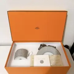 HERMES エルメス シュガーポット 〈モザイク 24〉 プラチナ PM - メルカリ