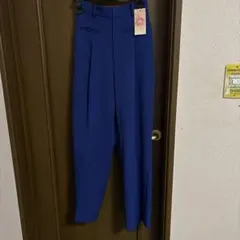 青色 タック入りワイドパンツ