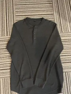 ユニクロ ワッフルヘンリーネックTシャツ グレー