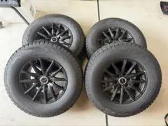 プラド　スタッドレスタイヤ　265/70 R17 ヨコハマのサムネイル