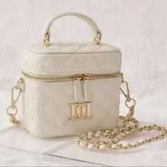 darich ダーリッチ キルティングパールスクエアミニバッグ アイボリー シルバーパーツ】キルティングスクエアミニバッグ – Darich (ダーリッチ)