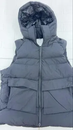 2025年最新】Y-3 ダウンベストの人気アイテム - メルカリ