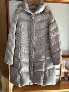 フード付きライトグレーキルティングダウンジャケット 13AR
