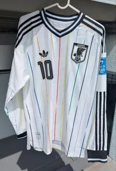 日本代表アウェイ 堂安律 10番 長袖 W杯2026パッチ付き(L)のサムネイル