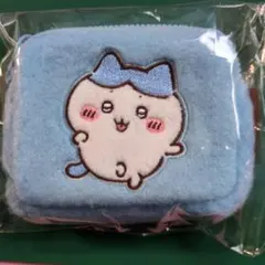 ちいかわ ふわふわ ポーチ　ハチワレ